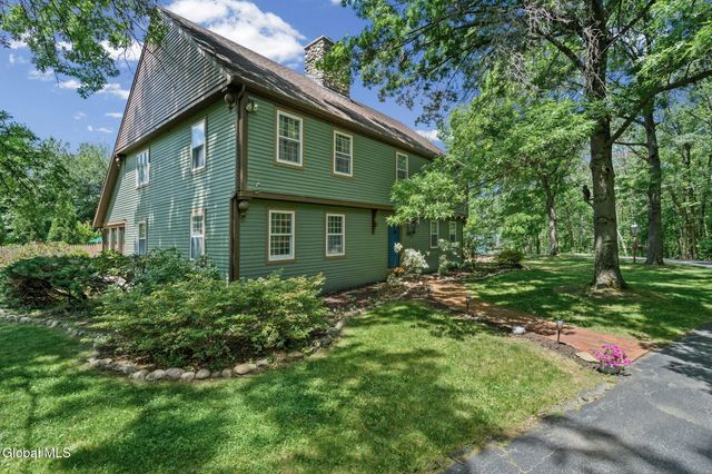 35 Lincoln Mall, Niskayuna, NY 12309