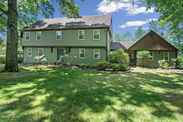 35 Lincoln Mall, Niskayuna, NY 12309