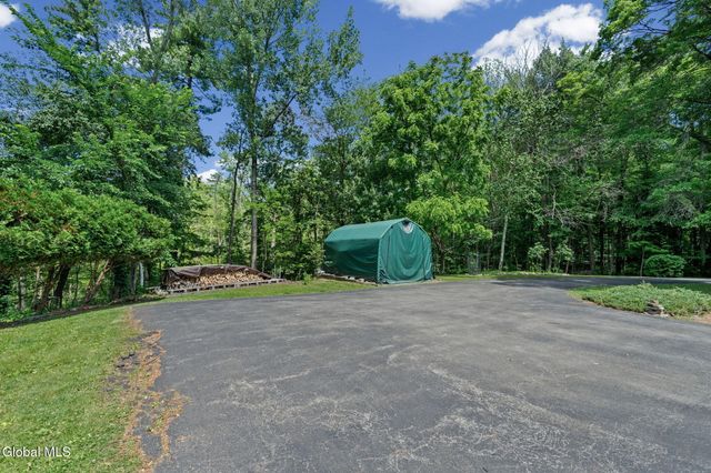 35 Lincoln Mall, Niskayuna, NY 12309