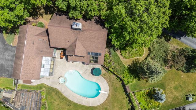 35 Lincoln Mall, Niskayuna, NY 12309