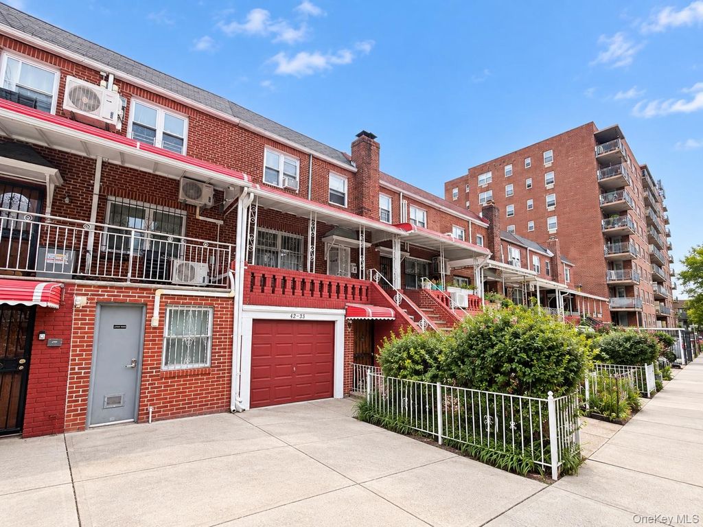 4235 81st Street, Elmhurst, NY 11373 — photo 2