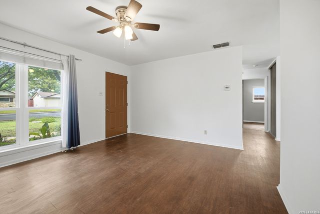 624 Pecan, Schertz, TX 78154
