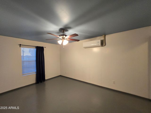 2302 N 36TH Street OFC, Phoenix, AZ 85008