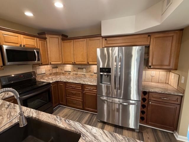 800 Egret Cir Apt 52, Little River, SC 29566