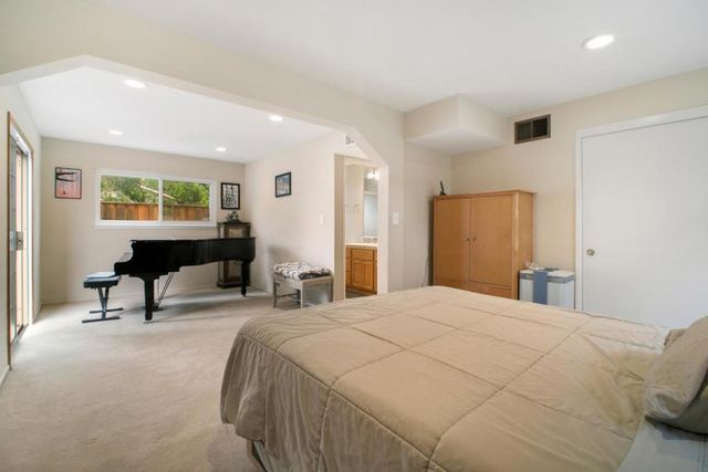 1560 Glencrest Court, San Jose, CA 95118