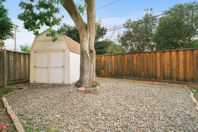 1560 Glencrest Court, San Jose, CA 95118