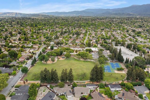 1560 Glencrest Court, San Jose, CA 95118