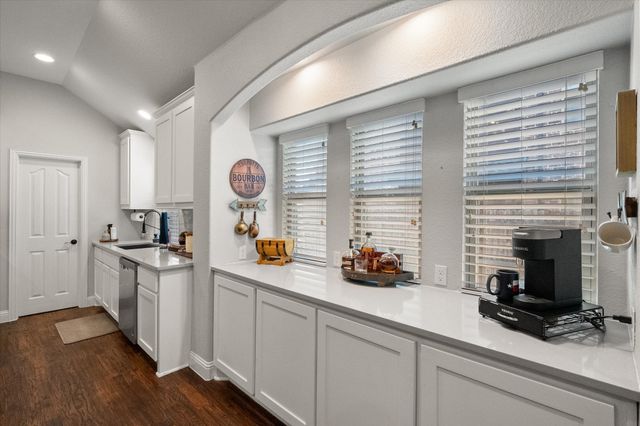 910 Rockcress Drive, Mansfield, TX 76063