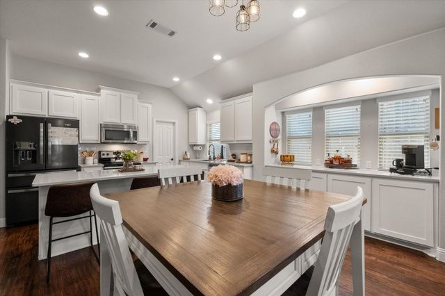 910 Rockcress Drive, Mansfield, TX 76063