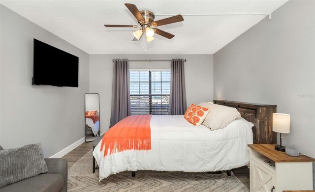 3323 CRYSTAL COURT E B, Palm Harbor, FL 34685