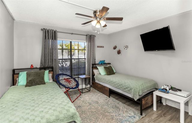 3323 CRYSTAL COURT E B, Palm Harbor, FL 34685