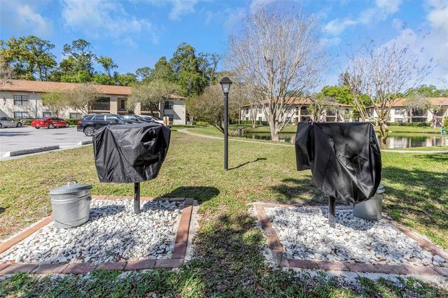 3323 CRYSTAL COURT E B, Palm Harbor, FL 34685