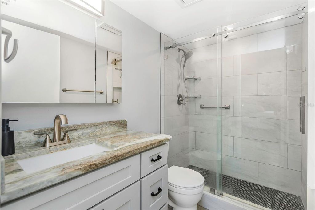 Image 18 of property listing at 3323 CRYSTAL COURT E B, Palm Harbor, FL 34685