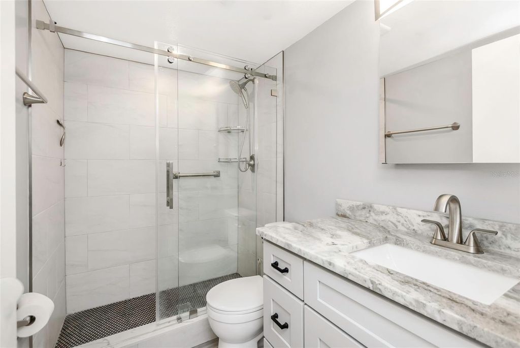 Image 25 of property listing at 3323 CRYSTAL COURT E B, Palm Harbor, FL 34685