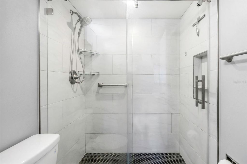 Image 26 of property listing at 3323 CRYSTAL COURT E B, Palm Harbor, FL 34685