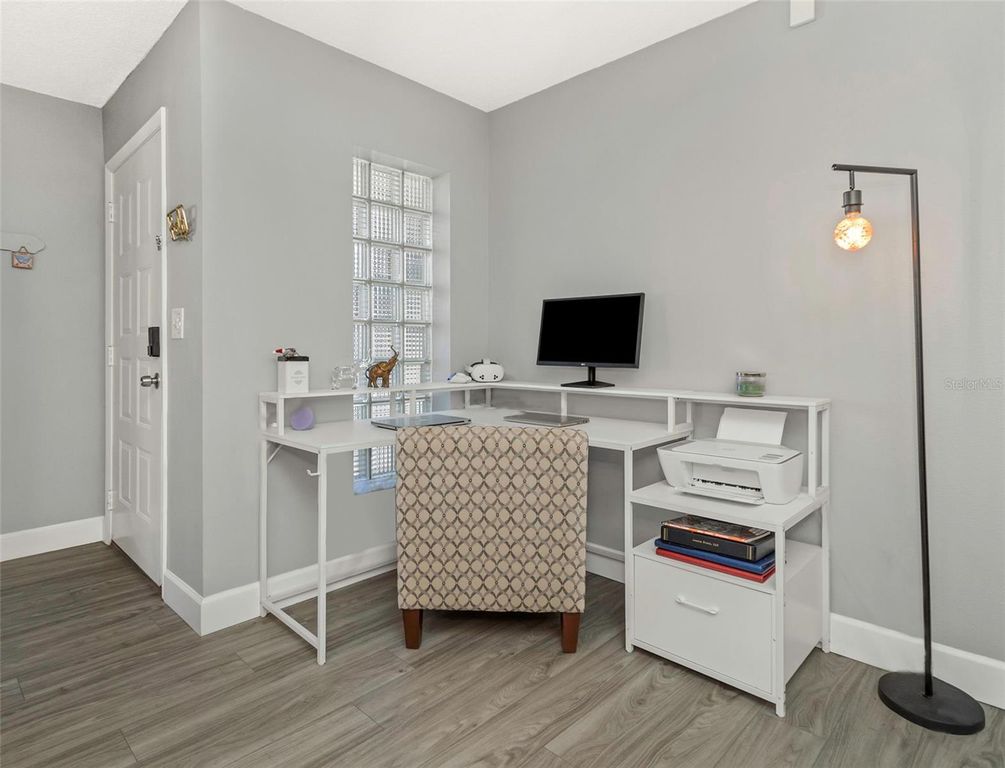 Image 27 of property listing at 3323 CRYSTAL COURT E B, Palm Harbor, FL 34685