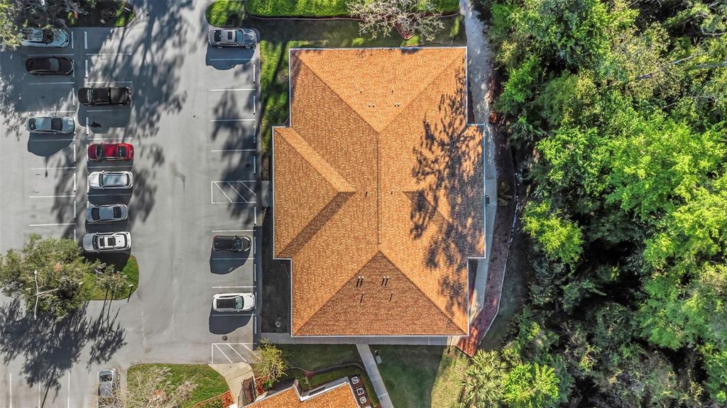 Image 39 of property listing at 3323 CRYSTAL COURT E B, Palm Harbor, FL 34685