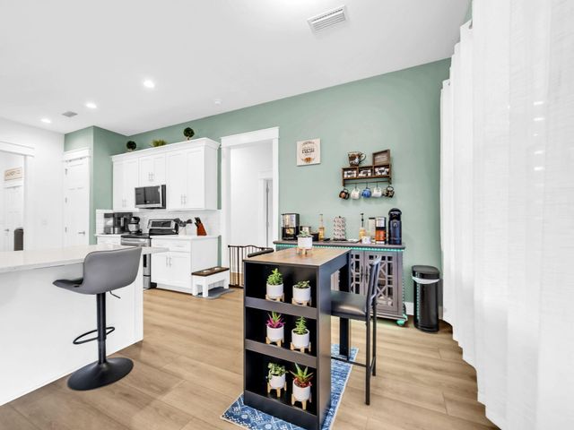 440 Gentle Wind Court, Freeport, FL 32439