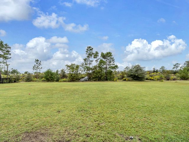 440 Gentle Wind Court, Freeport, FL 32439