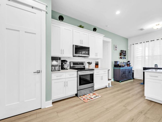 440 Gentle Wind Court, Freeport, FL 32439