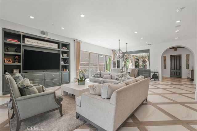 1552 Sunset View Dr, Lake Forest, CA 92679