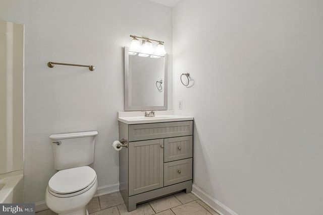 2 PUEBLO CIR, Indian Head, MD 20640