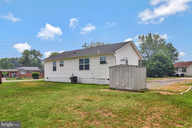2 PUEBLO CIR, Indian Head, MD 20640