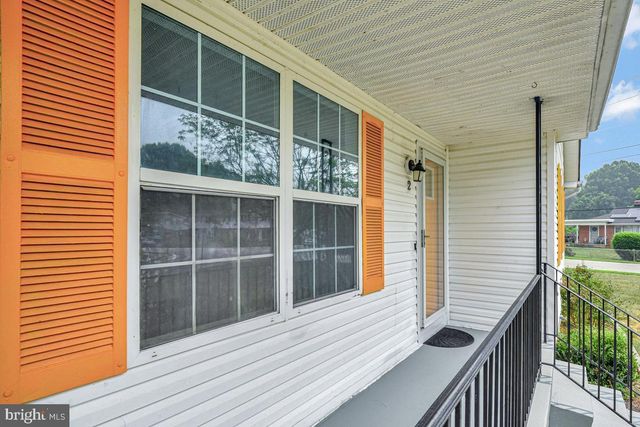 2 PUEBLO CIR, Indian Head, MD 20640