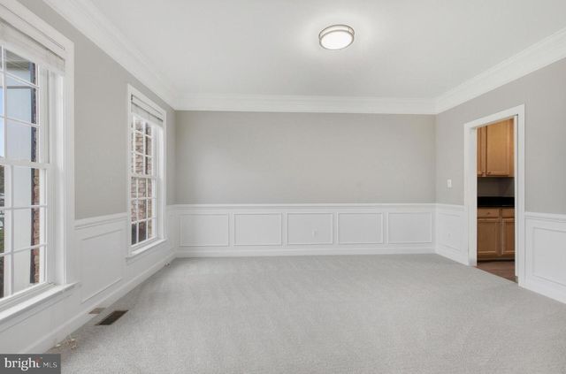 1818 WOODS EDGE DR NE, Leesburg, VA 20176