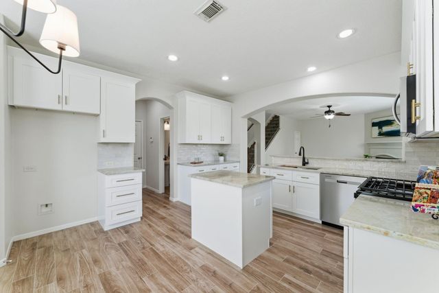 13522 Summer Villa Lane, Houston, TX 77044