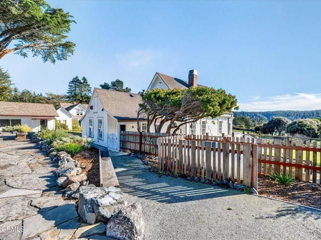 44900 Little Lake Road, Mendocino, CA 95460