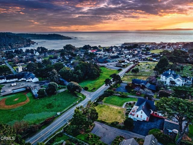 44900 Little Lake Road, Mendocino, CA 95460