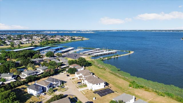 5222 Lake Terrace Court, Garland, TX 75043