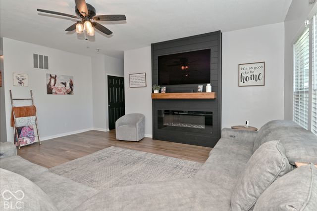 2582 Twinleaf Drive, Plainfield, IN 46168