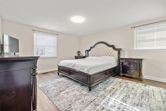 38309 Southfarm Lane, Northville, MI 48167