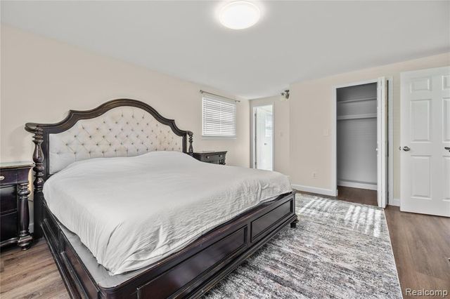 38309 Southfarm Lane, Northville, MI 48167