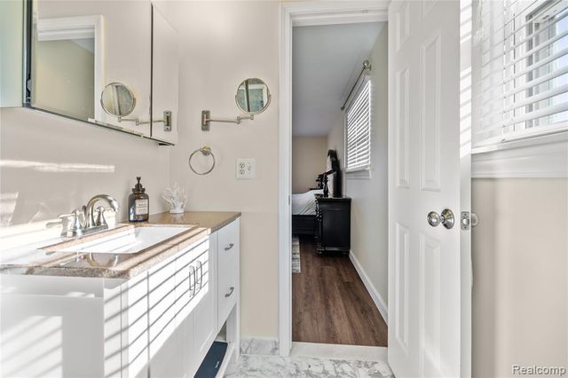 38309 Southfarm Lane, Northville, MI 48167