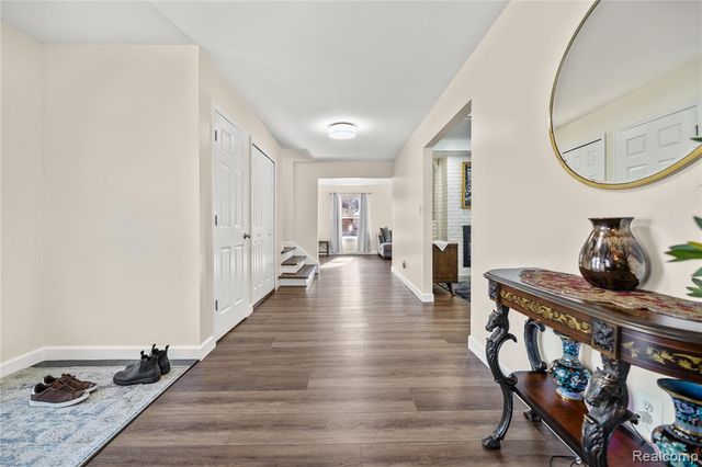 38309 Southfarm Lane, Northville, MI 48167