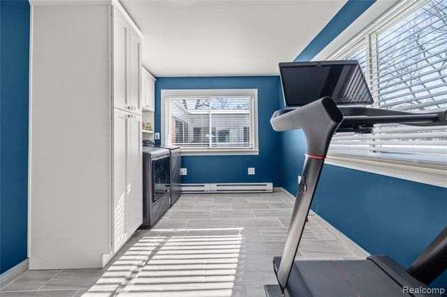 38309 Southfarm Lane, Northville, MI 48167