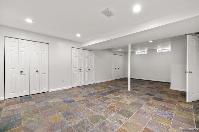 38309 Southfarm Lane, Northville, MI 48167