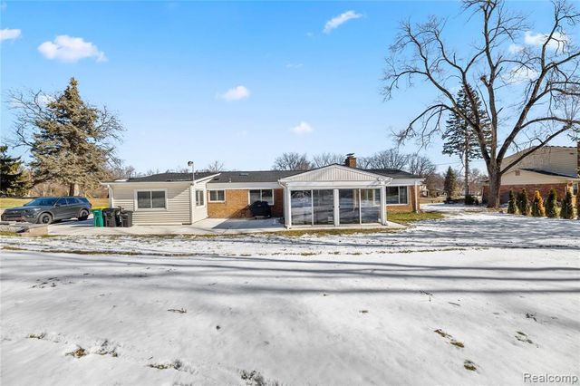 38309 Southfarm Lane, Northville, MI 48167