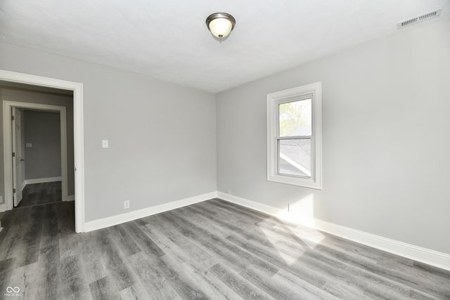 5020 E New York Street, Indianapolis, IN 46201