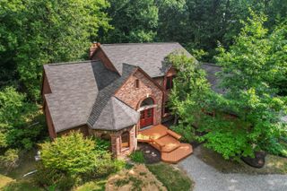 236 N Berkshire Road, Bloomfield Twp, MI 48302