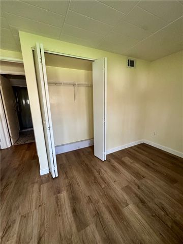 321 Ridge Point Circle B13, Bridgeville, PA 15017