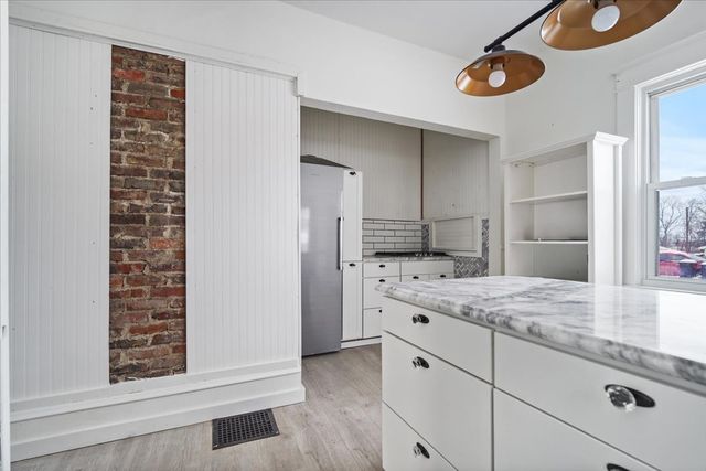 104 Magoun Street, Bloomington, IL 61701