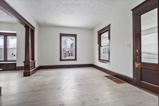 104 Magoun Street, Bloomington, IL 61701