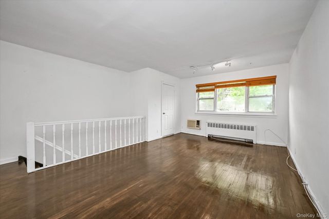 67-44 152nd Street 283B, Flushing, NY 11367