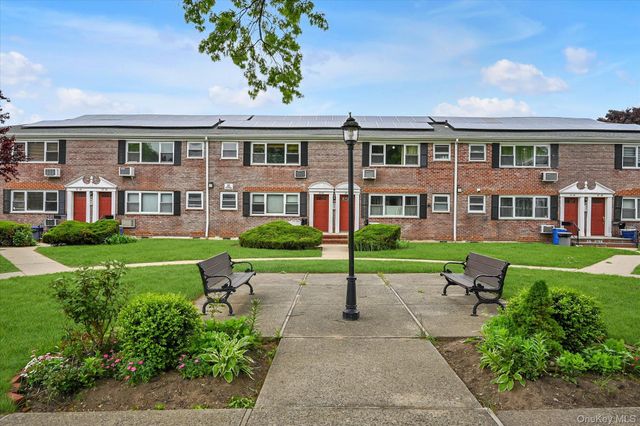 67-44 152nd Street 283B, Flushing, NY 11367