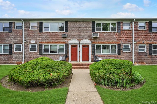 67-44 152nd Street 283B, Flushing, NY 11367
