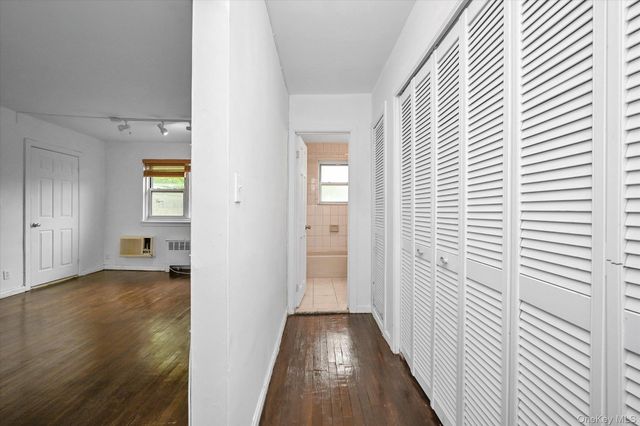 67-44 152nd Street 283B, Flushing, NY 11367